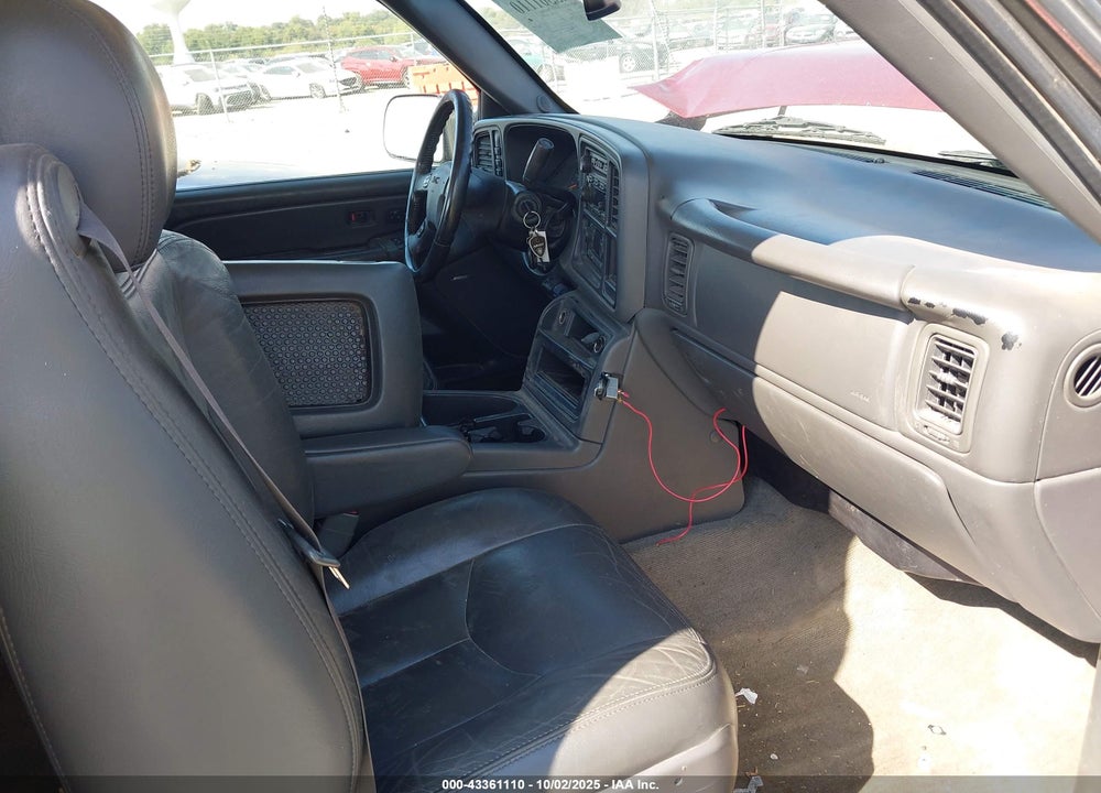 2005 GMC SIERRA 2500HD SLT VIN: 1GTHK23U15F806683