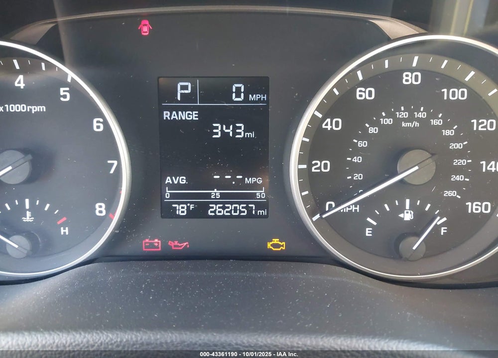2017 HYUNDAI ELANTRA VIN: KMHD84LF3HU151111