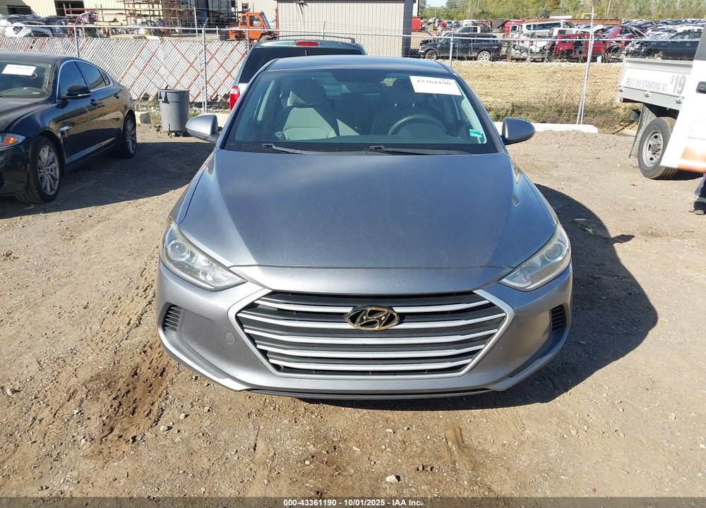 2017 HYUNDAI ELANTRA VIN: KMHD84LF3HU151111