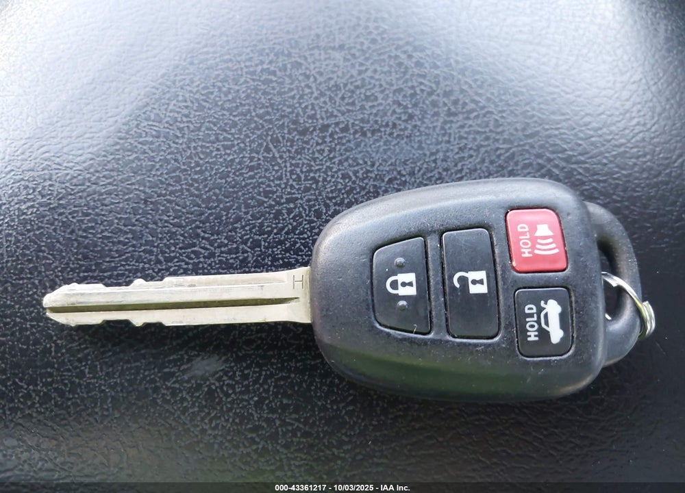 2015 TOYOTA CAMRY SE VIN: 4T1BF1FK8FU927928