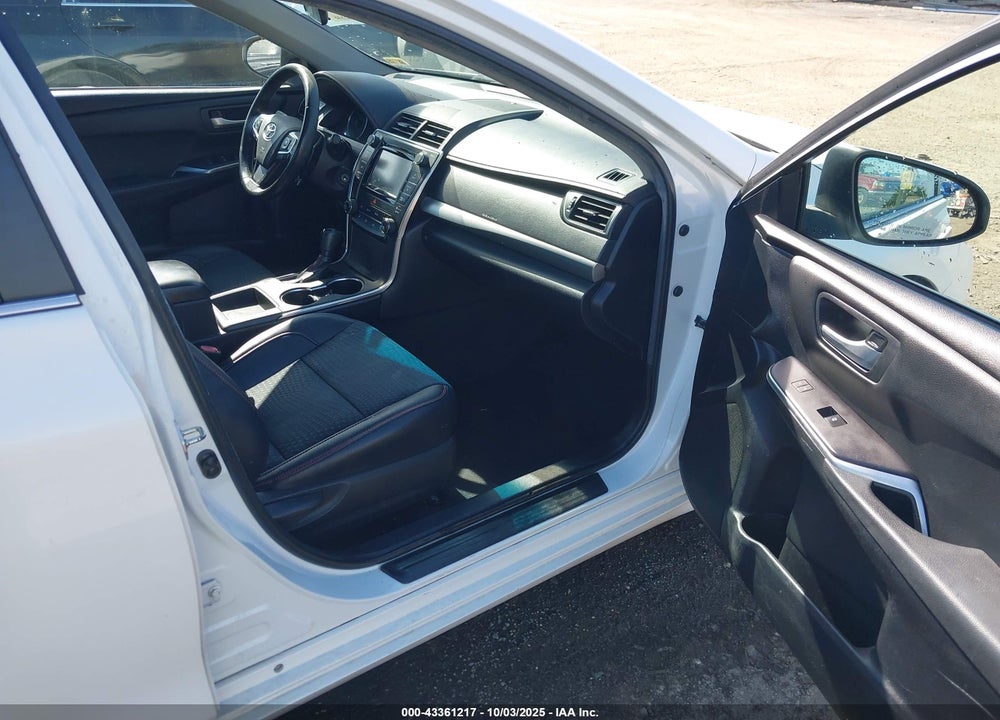 2015 TOYOTA CAMRY SE VIN: 4T1BF1FK8FU927928