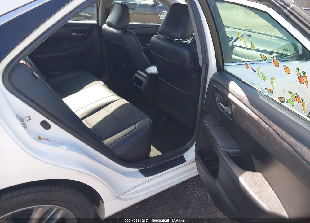 2015 TOYOTA CAMRY SE VIN: 4T1BF1FK8FU927928