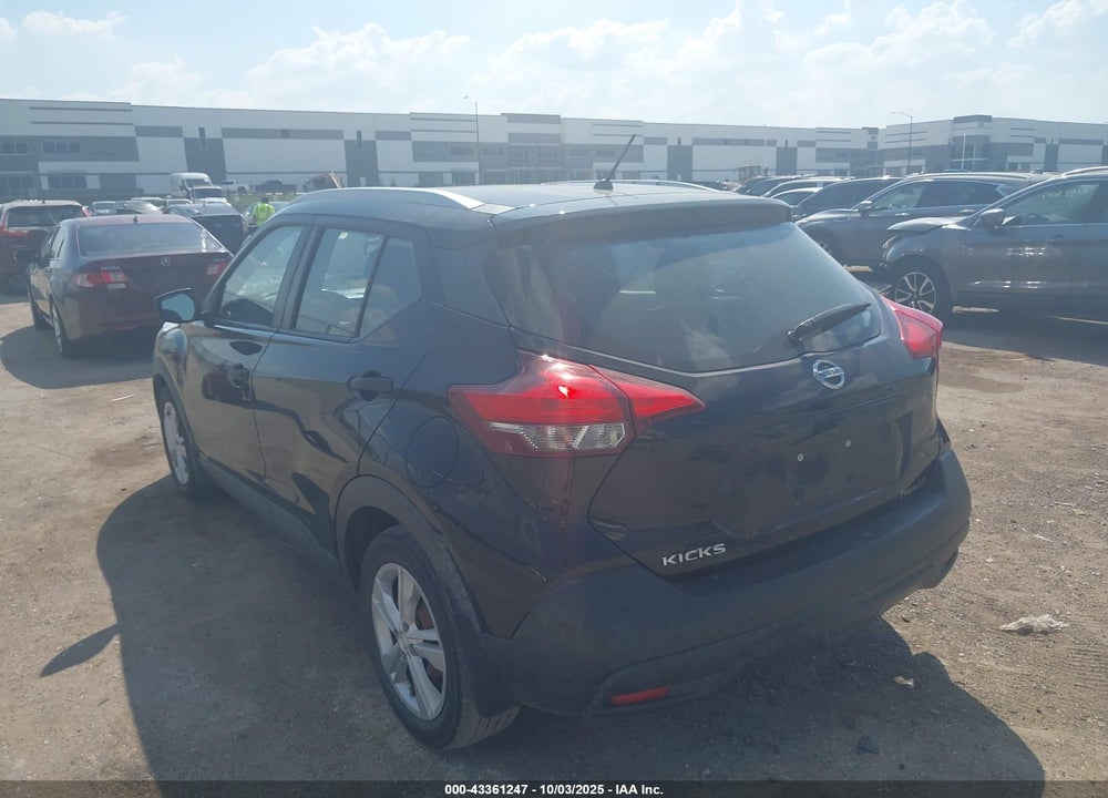 2018 NISSAN KICKS S VIN: 3N1CP5CU0JL546695