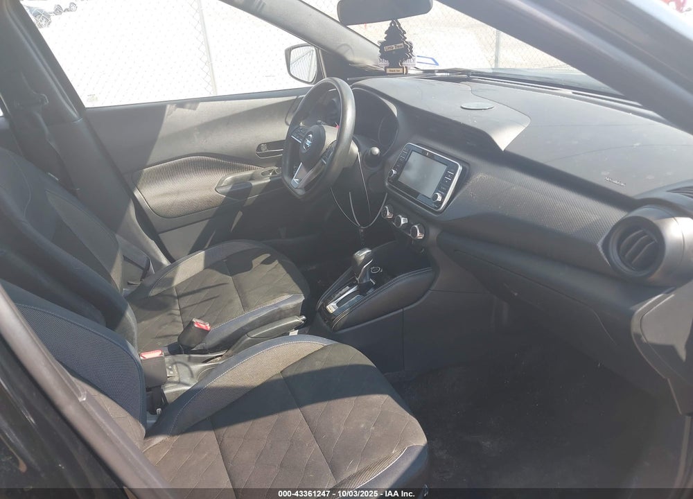 2018 NISSAN KICKS S VIN: 3N1CP5CU0JL546695