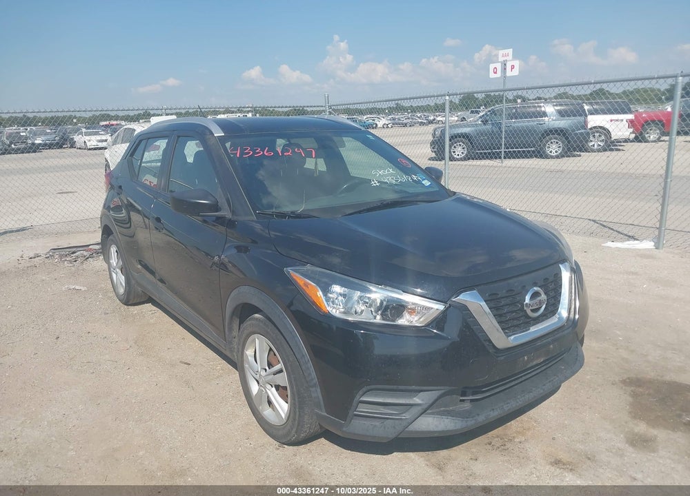 2018 NISSAN KICKS S VIN: 3N1CP5CU0JL546695