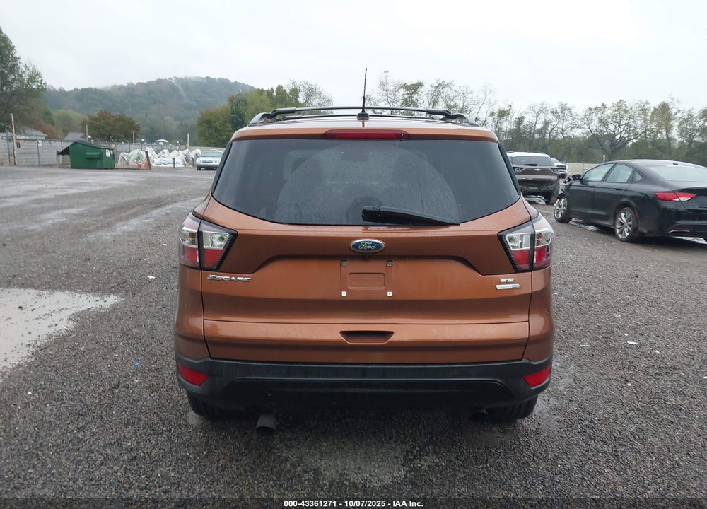 2017 FORD ESCAPE VIN: 1FMCU9G92HUE32454