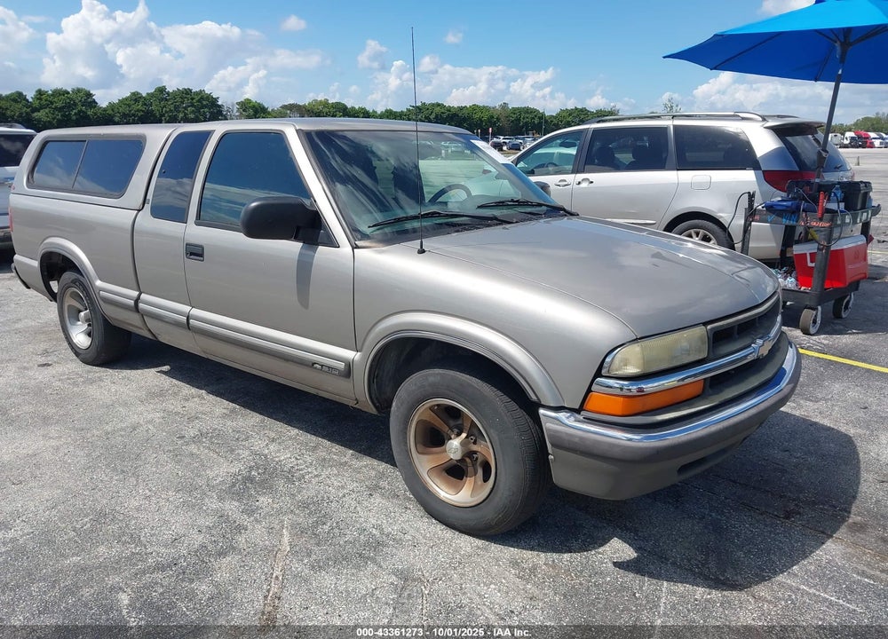 2002 CHEVROLET S-10 LS VIN: 1GCCS19W628112827