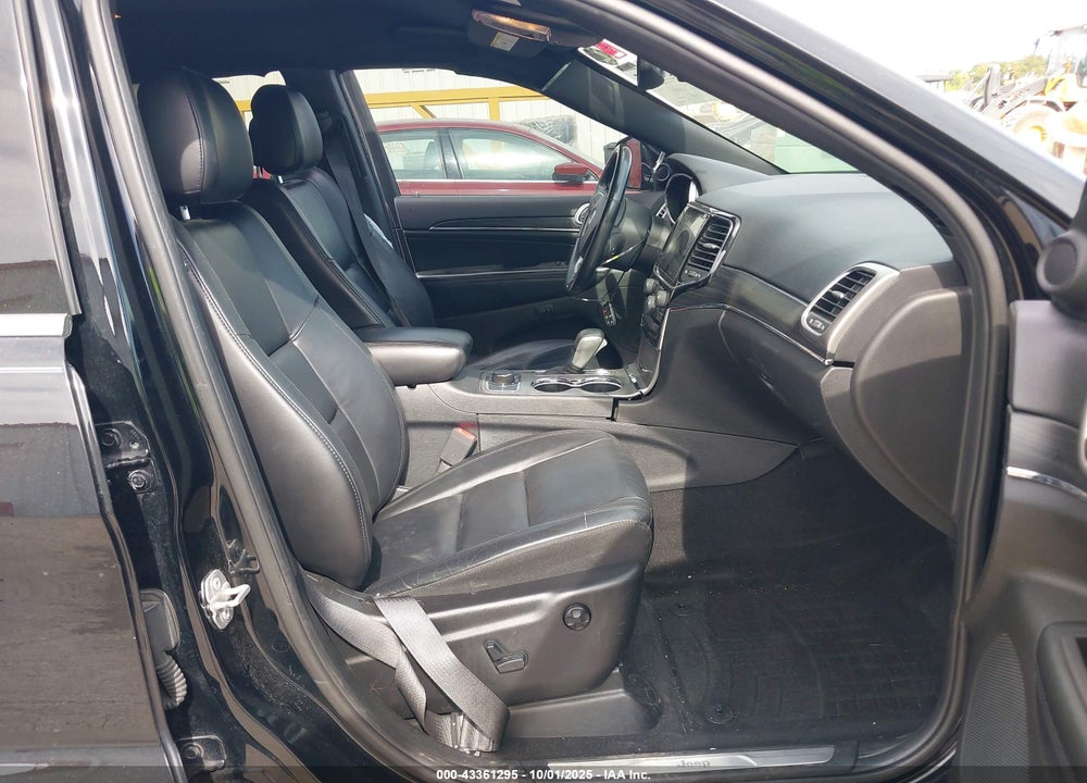 2019 JEEP GRAND CHEROKEE VIN: 1C4RJFBG8KC639844