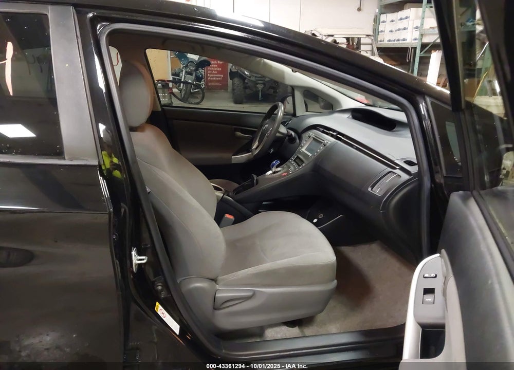 2015 TOYOTA PRIUS VIN: JTDKN3DU7F0452478