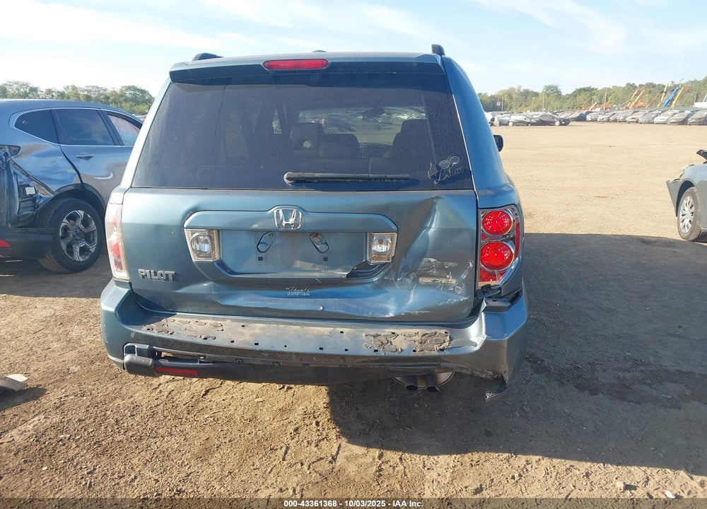 2008 HONDA PILOT VIN: 5FNYF18398B008262