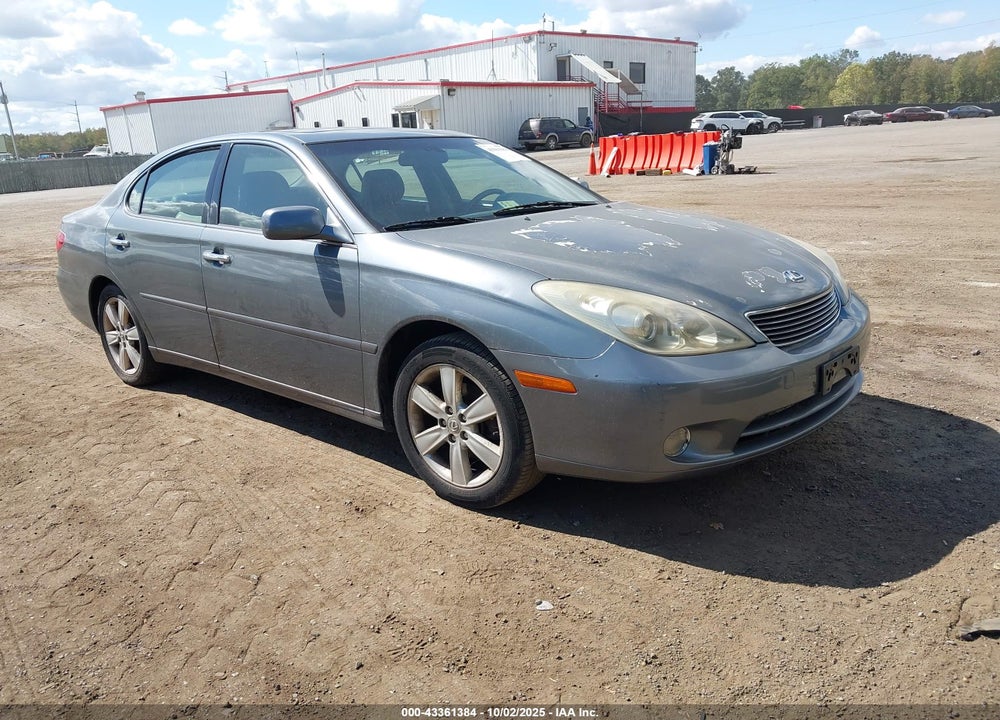 2005 LEXUS ES 330 VIN: JTHBA30G055113881