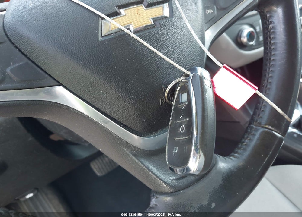 2019 CHEVROLET EQUINOX LT VIN: 2GNAXUEV0K6285795
