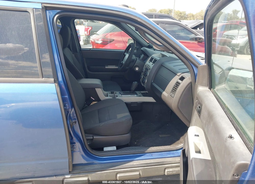 2010 FORD ESCAPE VIN: 1FMCU9DG0AKB41147