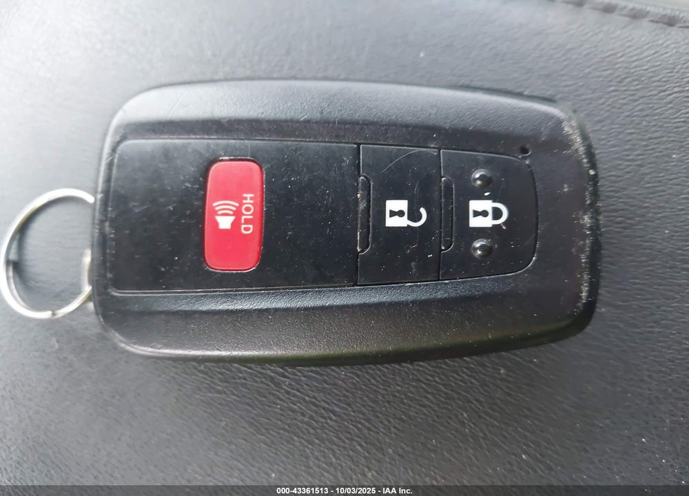 2019 TOYOTA PRIUS XLE VIN: JTDKARFU4K3073829
