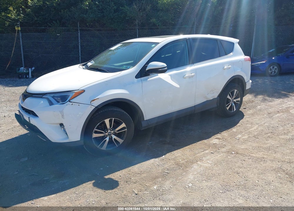 2018 TOYOTA RAV4 VIN: 2T3RFREV7JW802928