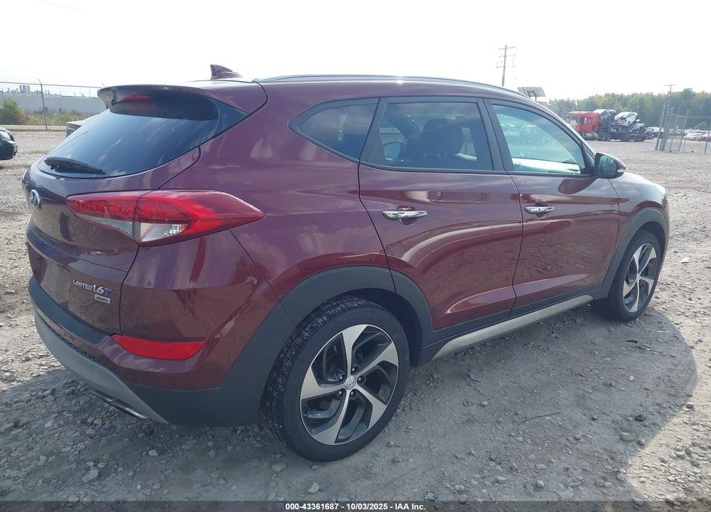 2017 HYUNDAI TUCSON LIMITED VIN: KM8J3CA2XHU357473