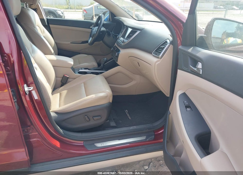 2017 HYUNDAI TUCSON LIMITED VIN: KM8J3CA2XHU357473