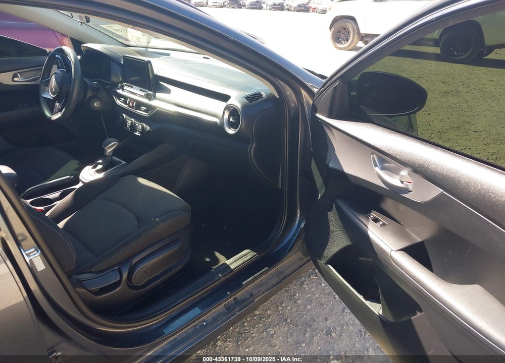 2023 KIA FORTE VIN: 3KPF24AD0PE518544