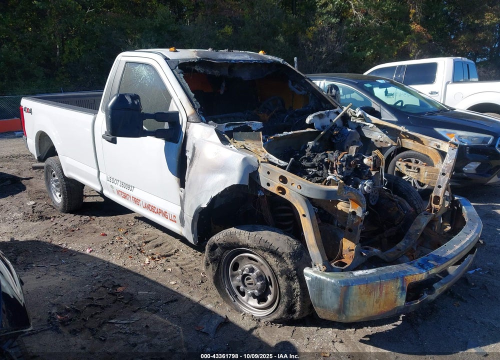 2017 FORD F-250 XL VIN: 1FTBF2B60HEC35520