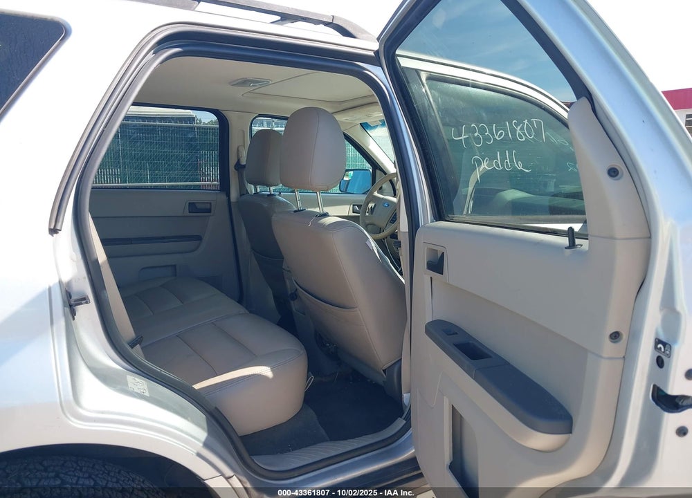2011 FORD ESCAPE VIN: 1FMCU9DG2BKC35368