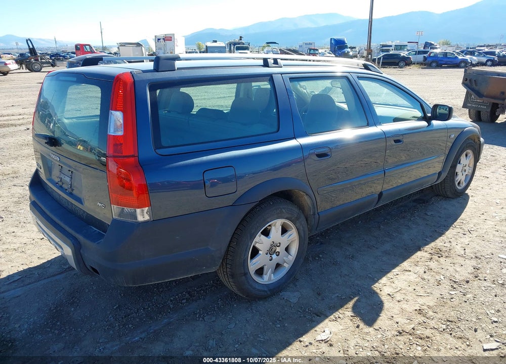 2005 VOLVO XC70 2.5T AWD VIN: YV1SZ592851204945