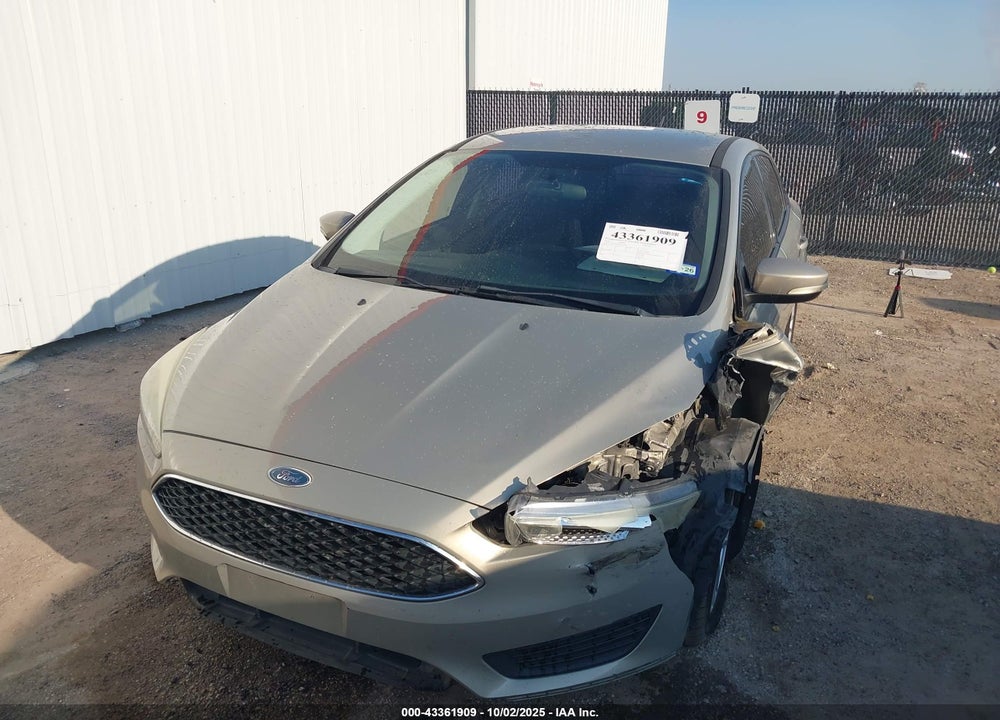 2016 FORD FOCUS VIN: 1FADP3F2XGL291614