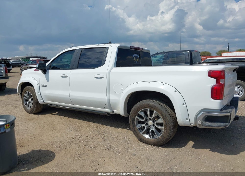 2022 CHEVROLET SILVERADO 1500 4WD STANDARD BED LT VIN: 1GCUDDETXNZ598469