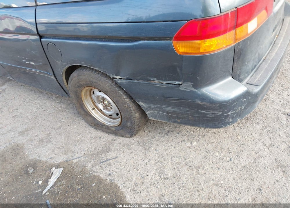 2003 HONDA ODYSSEY EX-L VIN: 5FNRL18923B055885