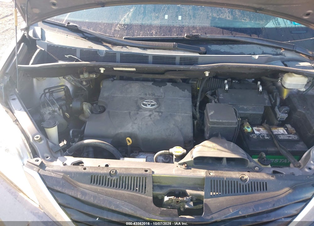 2013 TOYOTA SIENNA LE V6 8 PASSENGER VIN: 5TDKK3DC2DS376047