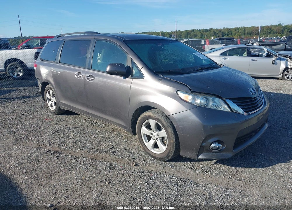 2013 TOYOTA SIENNA LE V6 8 PASSENGER VIN: 5TDKK3DC2DS376047