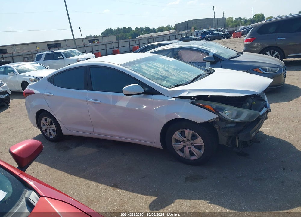 2016 HYUNDAI ELANTRA VIN: 5NPDH4AE7GH753453