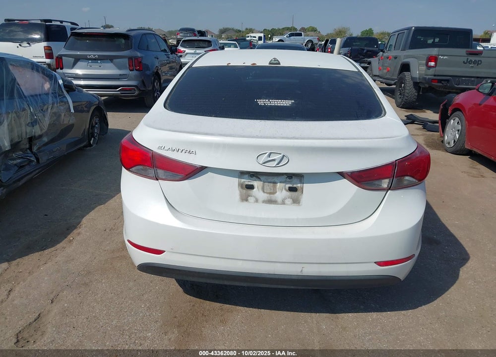 2016 HYUNDAI ELANTRA VIN: 5NPDH4AE7GH753453