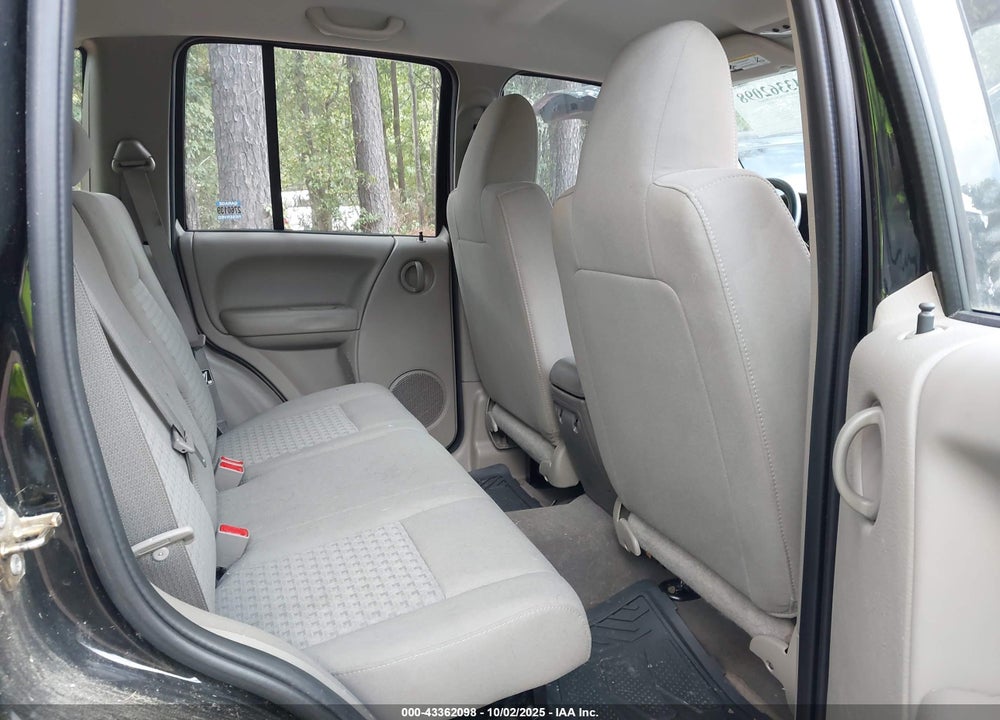 2007 JEEP LIBERTY SPORT VIN: 1J4GL48K17W712344
