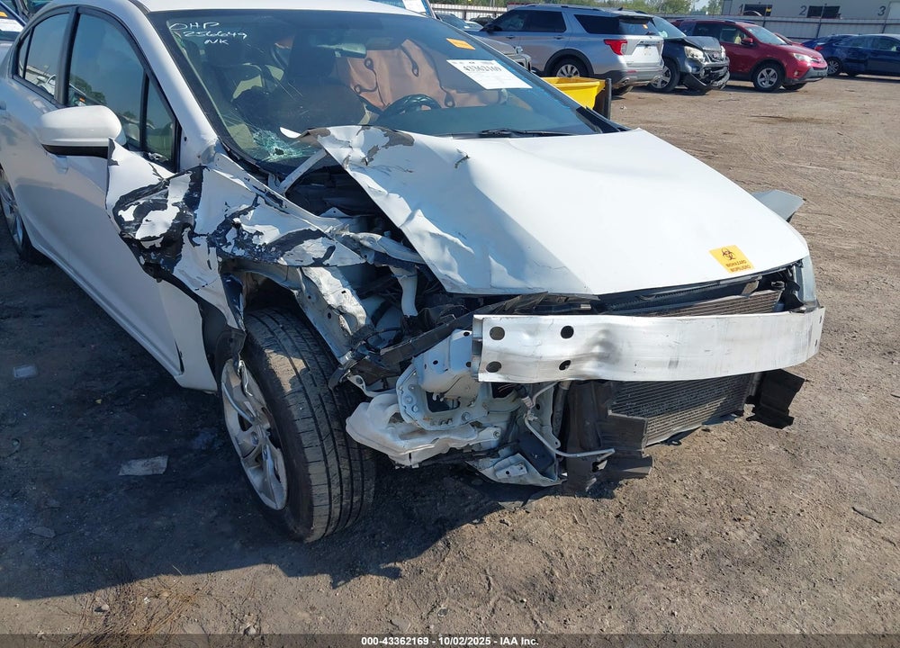 2015 HONDA CIVIC LX VIN: 19XFB2F52FE122068