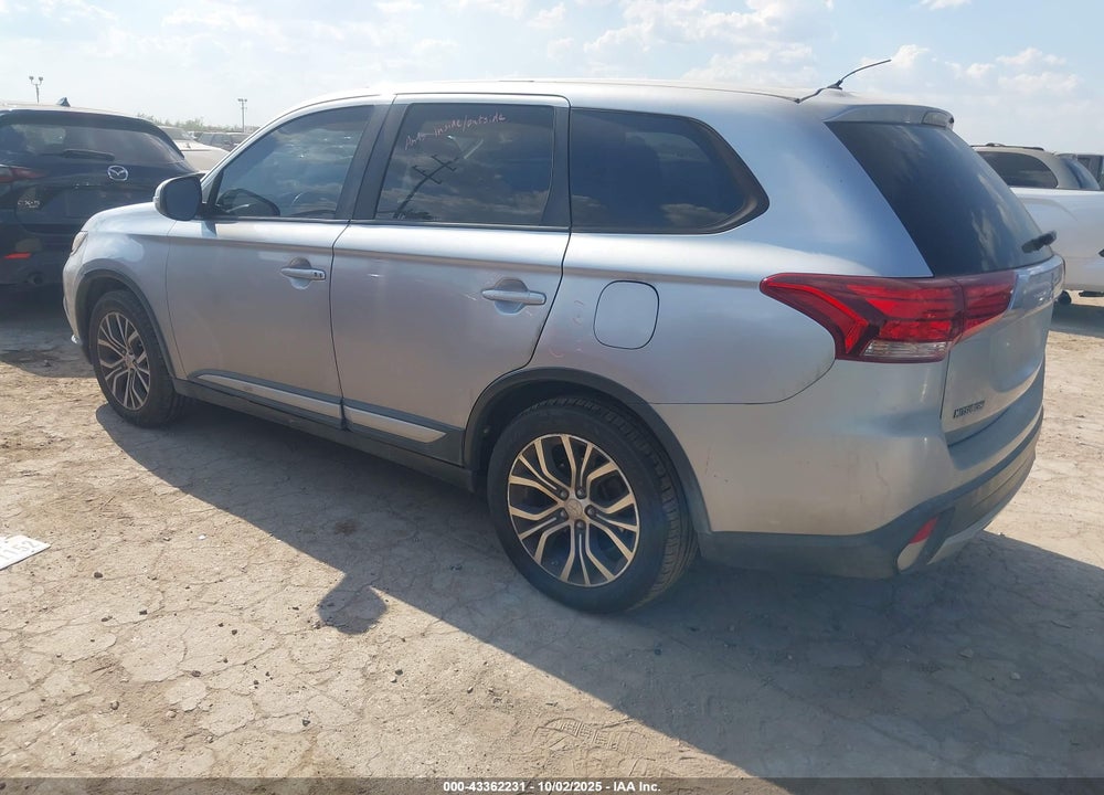 2016 MITSUBISHI OUTLANDER SE VIN: JA4AD3A32GZ000391
