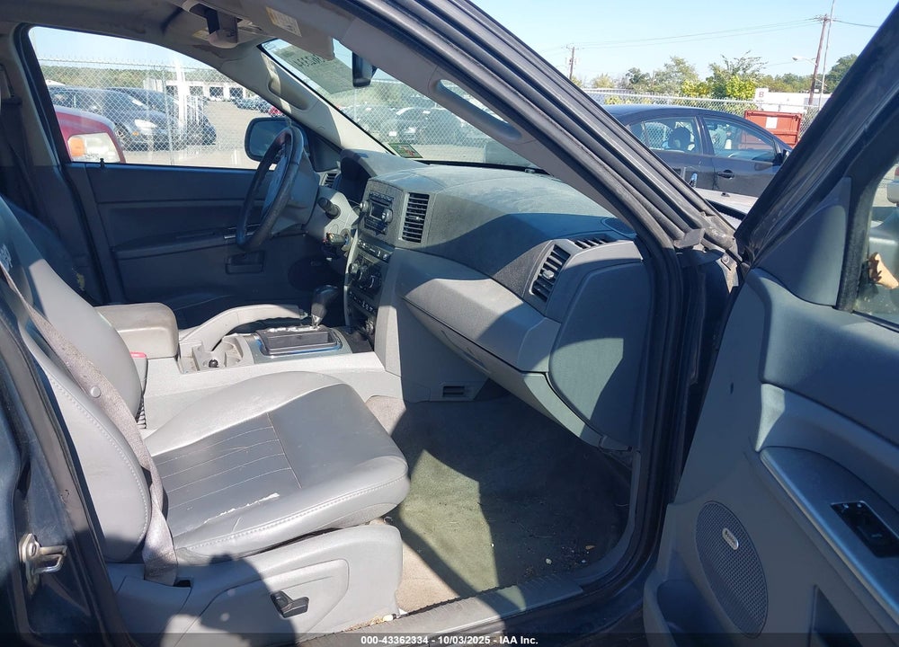 2007 JEEP GRAND CHEROKEE VIN: 1J8GR48K37C524486