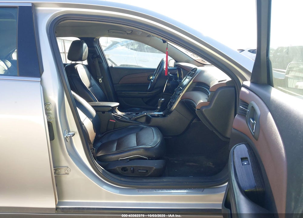2016 CHEVROLET MALIBU LIMITED VIN: 1G11E5SA3GF102319