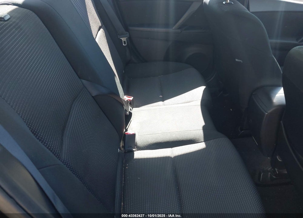 2013 MAZDA 3 VIN: JM1BL1UP2D1836096