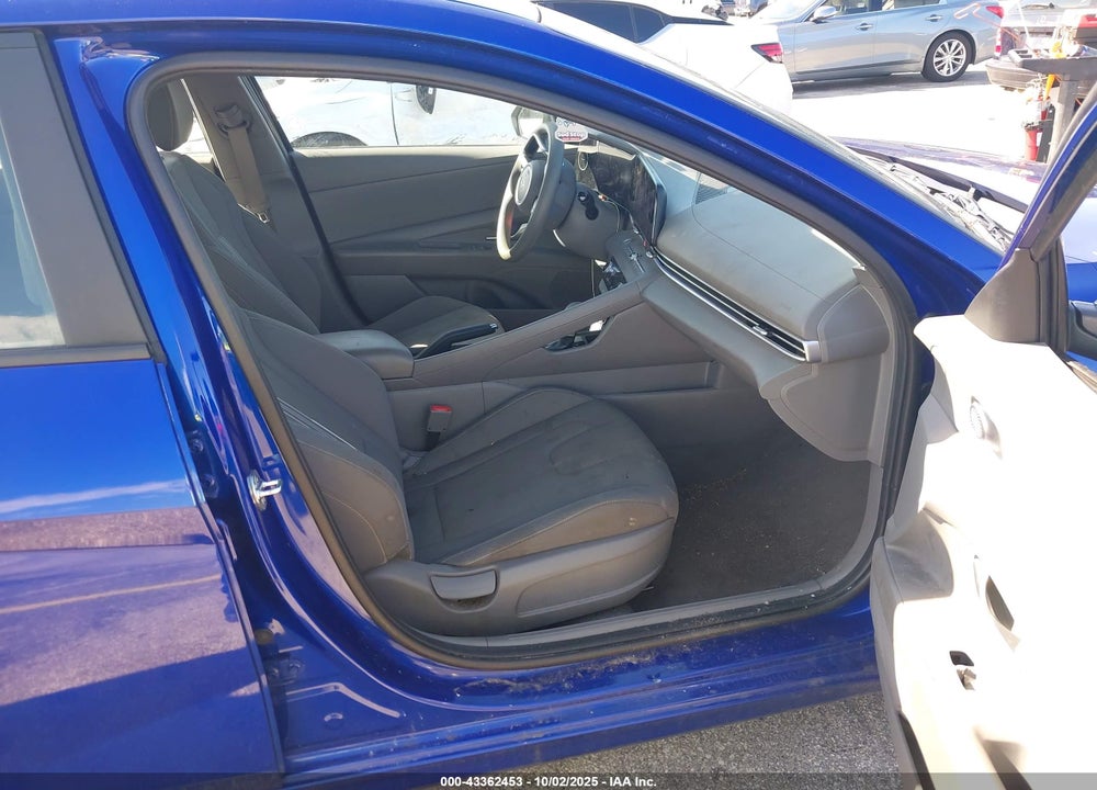 2024 HYUNDAI ELANTRA SEL VIN: KMHLM4DG3RU639684