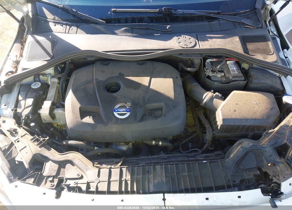 2015 VOLVO S60 VIN: YV140MFD6F1310766