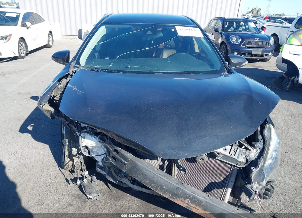 2017 TOYOTA COROLLA VIN: 5YFBURHE5HP672767