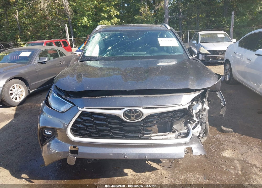 2023 TOYOTA HIGHLANDER XLE VIN: 5TDKDRAH2PS517474