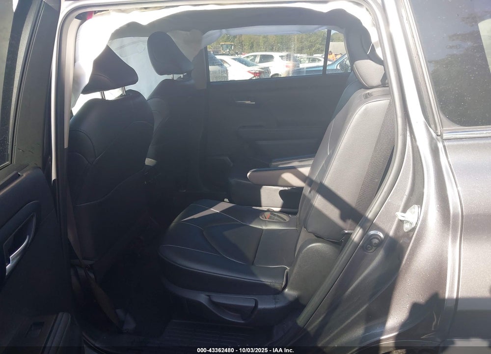 2023 TOYOTA HIGHLANDER XLE VIN: 5TDKDRAH2PS517474