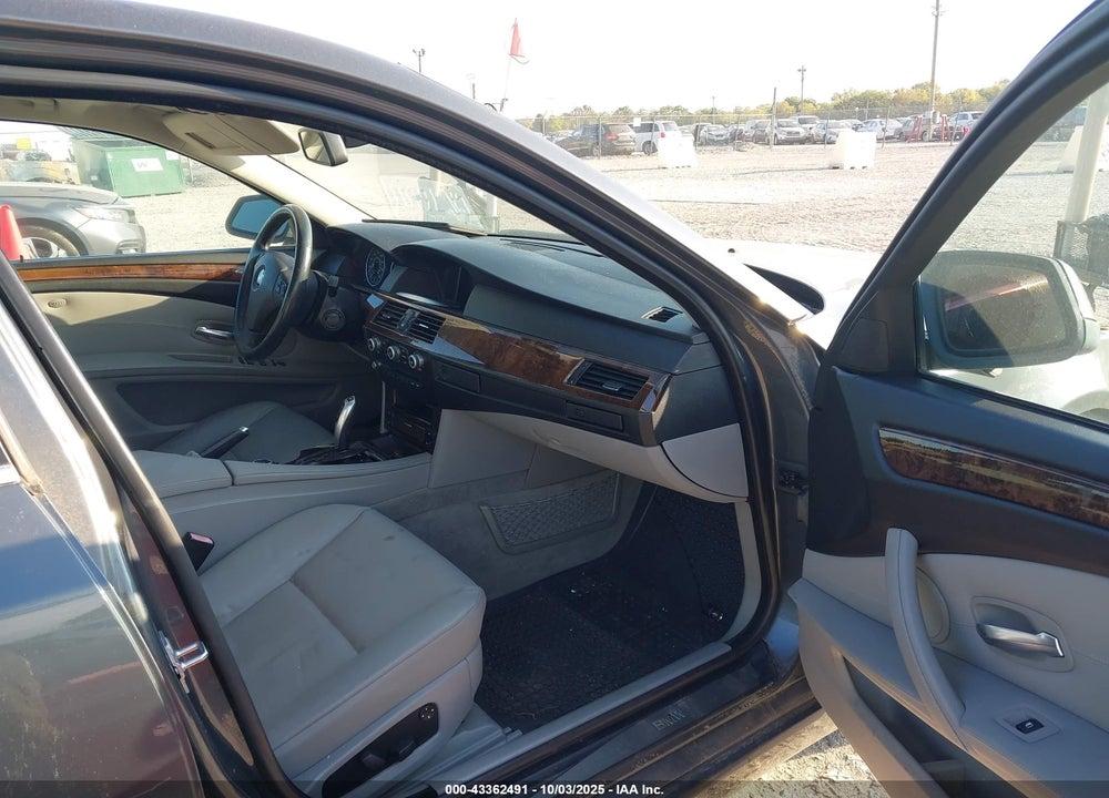 2010 BMW 5 SERIES VIN: WBANV1C58AC388841