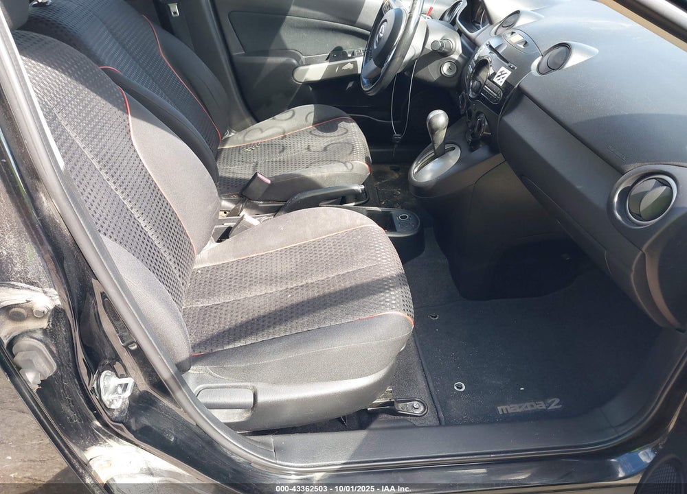 2012 MAZDA 2 VIN: JM1DE1LZXC0136739