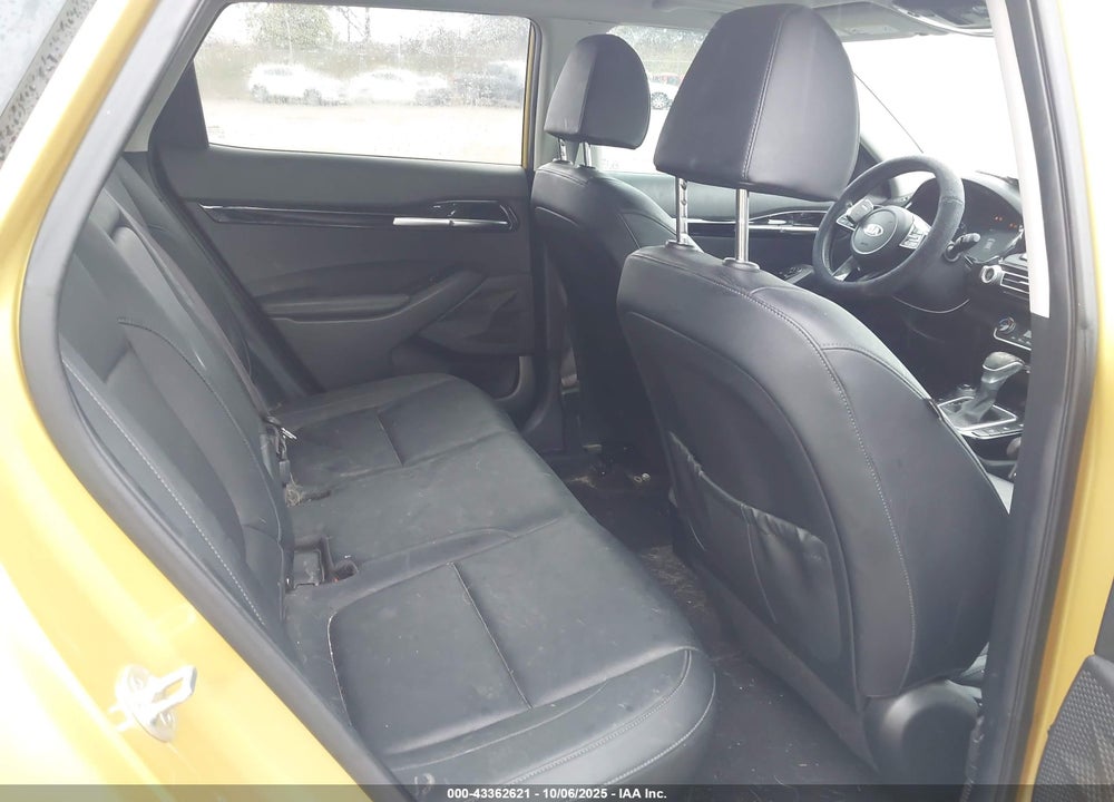 2021 KIA SELTOS SX TURBO VIN: KNDETCA28M7089215