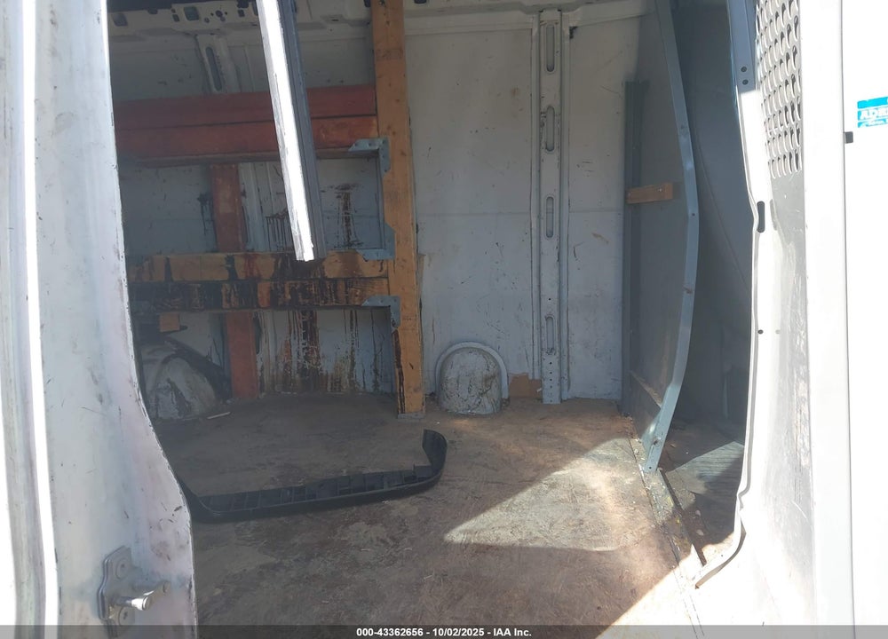 2011 CHEVROLET EXPRESS 2500 VIN: 1GCWGFBG8B1188752