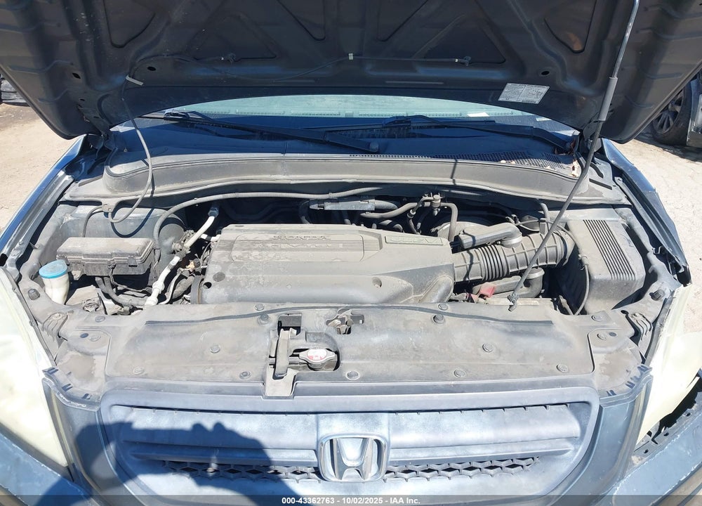 2004 HONDA PILOT EX-L VIN: 2HKYF18724H580157