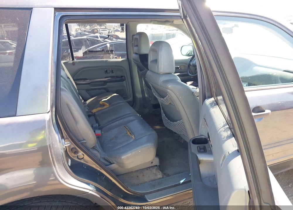 2004 HONDA PILOT EX-L VIN: 2HKYF18724H580157