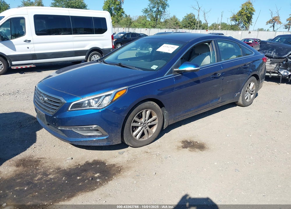 2015 HYUNDAI SONATA VIN: 5NPE24AA0FH125896